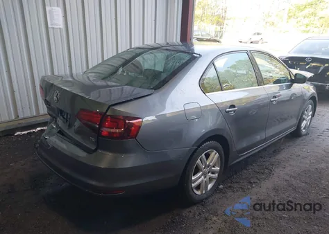 2017 Volkswagen Jetta 1.4T S z USA, uszkodzony, nr VIN 3VW2B7AJ2HM234682